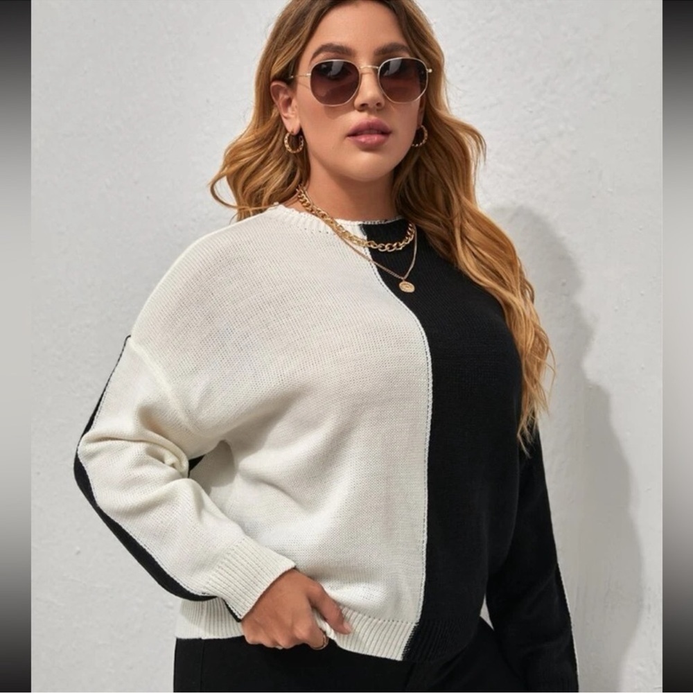 Cozy black & white Plus Size Sweater